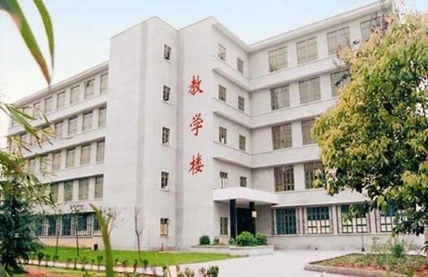 衡阳工业职工大学成人高考网